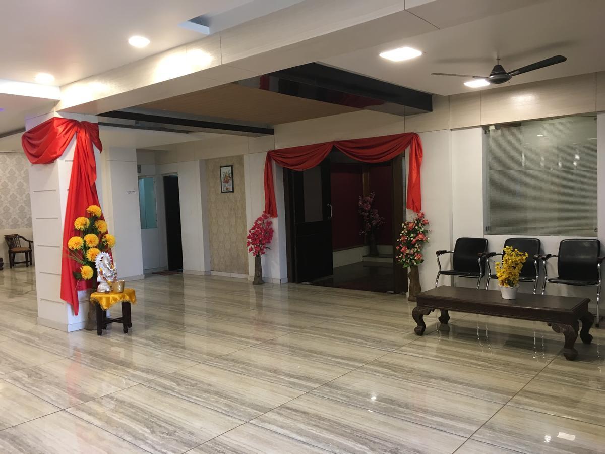 Kailash Presidency Hotell Bhopal Eksteriør bilde