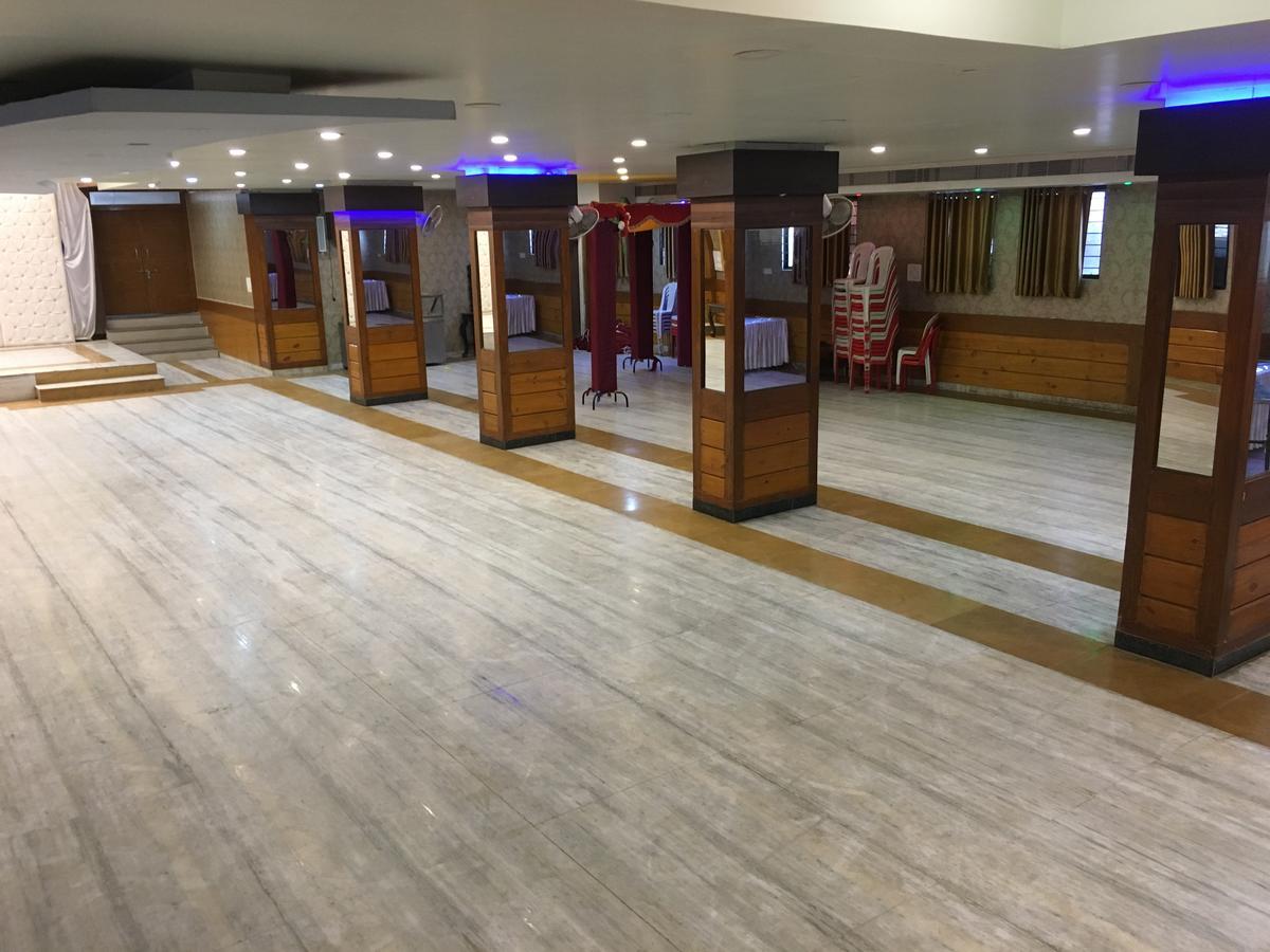 Kailash Presidency Hotell Bhopal Eksteriør bilde
